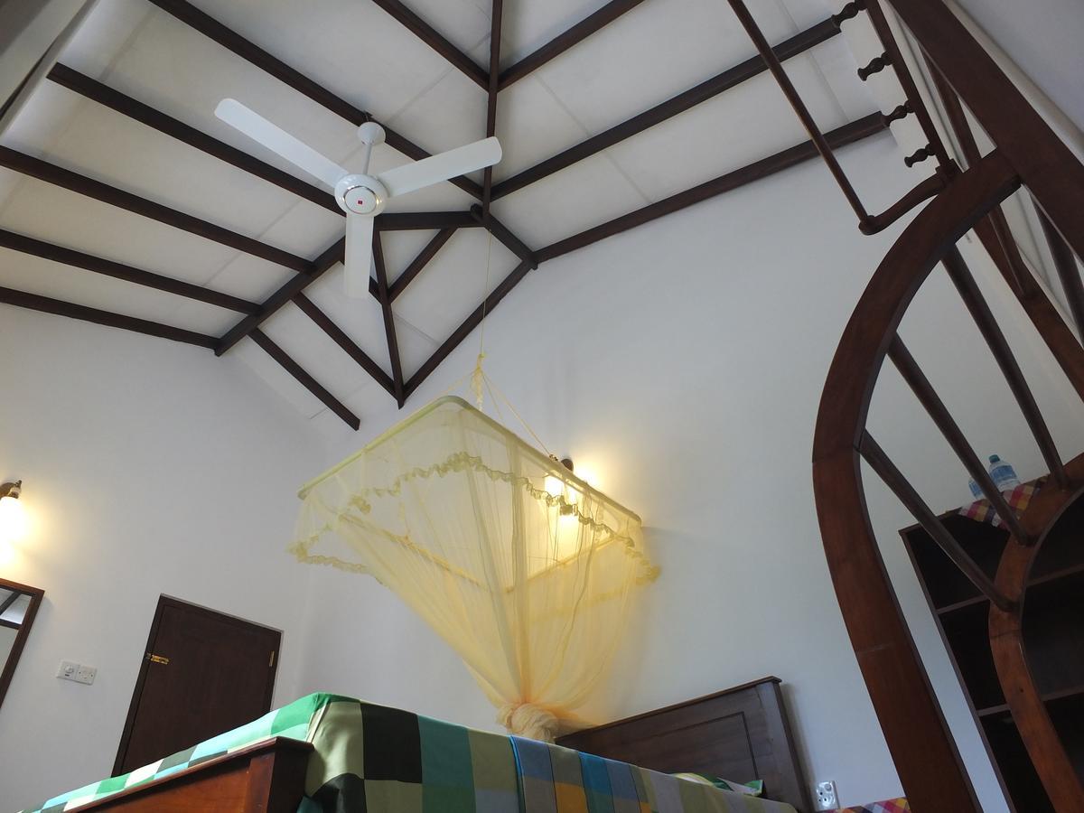 Emildale Villa Wadduwa Buitenkant foto
