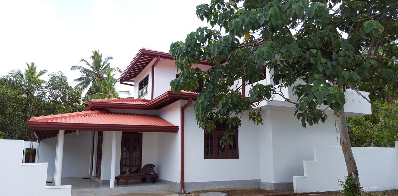 Emildale Villa Wadduwa Buitenkant foto
