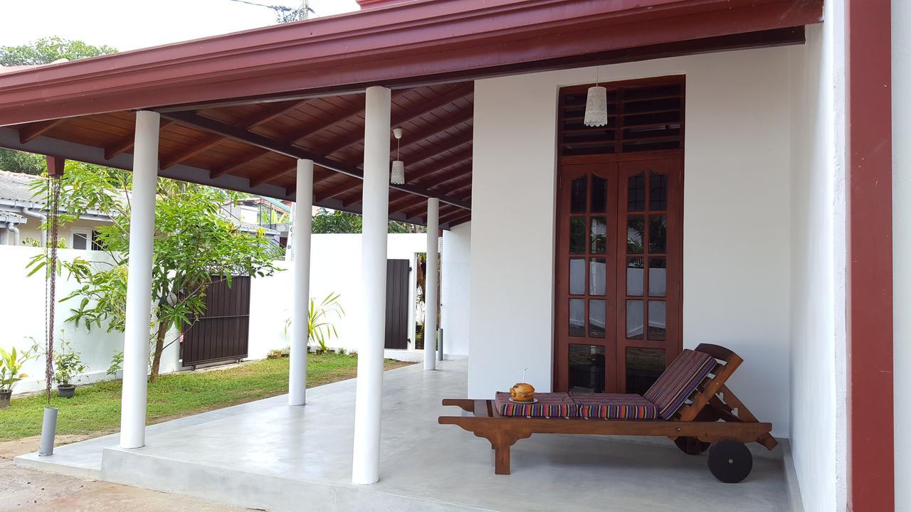 Emildale Villa Wadduwa Buitenkant foto