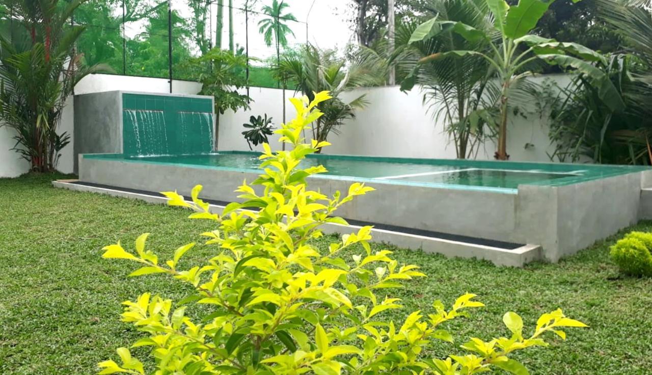 Emildale Villa Wadduwa Buitenkant foto